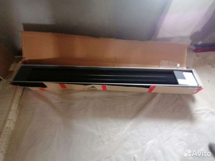 Конвектор впольный водяной