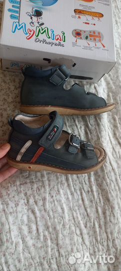 Сандалии ортопедические и кроссовки 27 разм