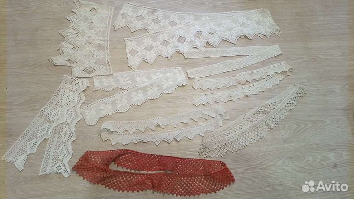 Кружевные вставки, вышивка