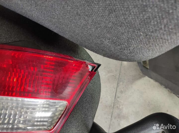 Фонарь задний на mercedes с 180