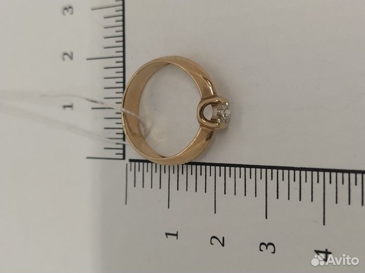 Золотое кольцо с бриллиантом 16р