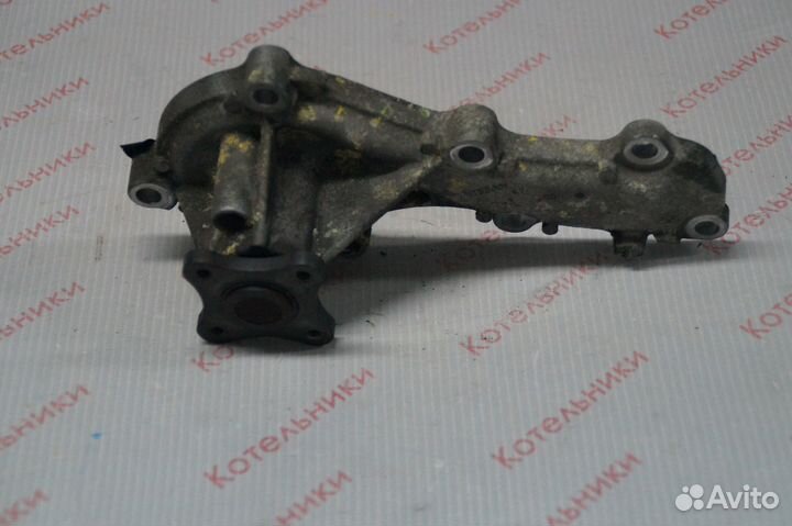 Nissan 21010-9F600 Насос водяной (помпа)