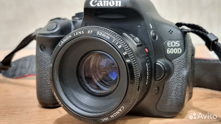 Canon EOS 600d (18-55mm) + Canon EF 50mm f/1.8 ii