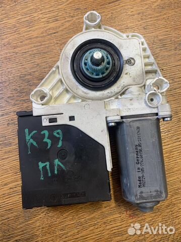 Моторчик стеклоподъемника VW Passat B6