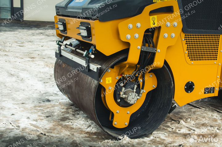 Дорожный каток XCMG XMR303, 2023