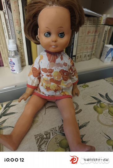 Кукла СССР большая 50-60х годов закрывает глаза