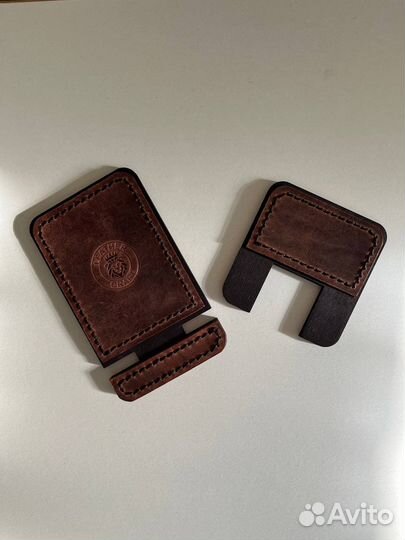 Подставка для телефона из дерева