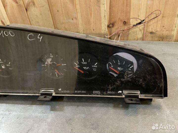 Панель приборов Audi 100