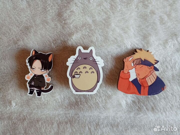 Значки с аниме б/у