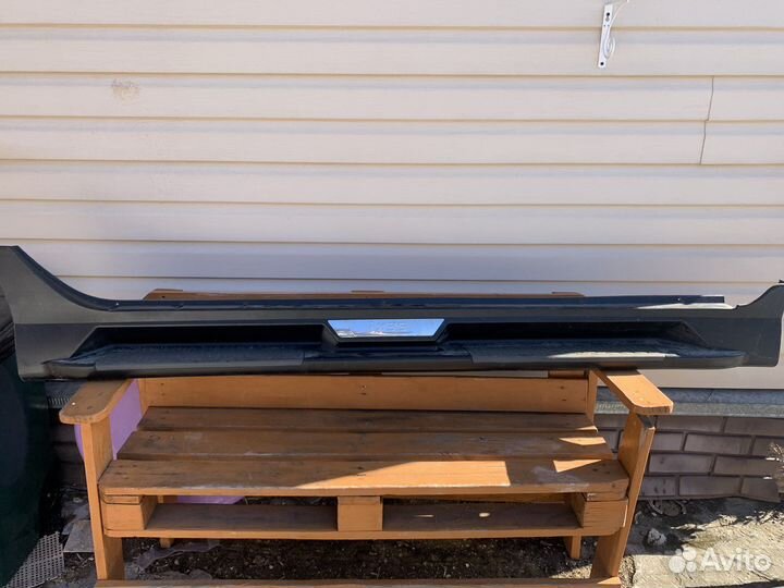 Правый порог подножка на hyundai ix35 2010г