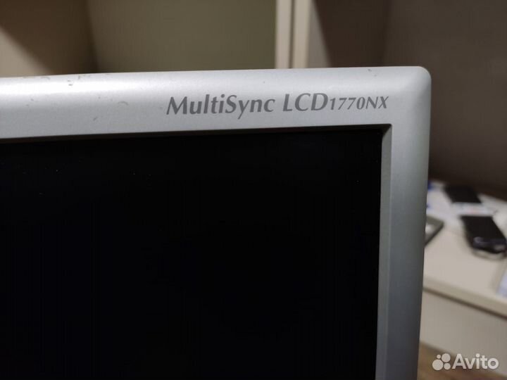 Монитор NEC 17 дюймов