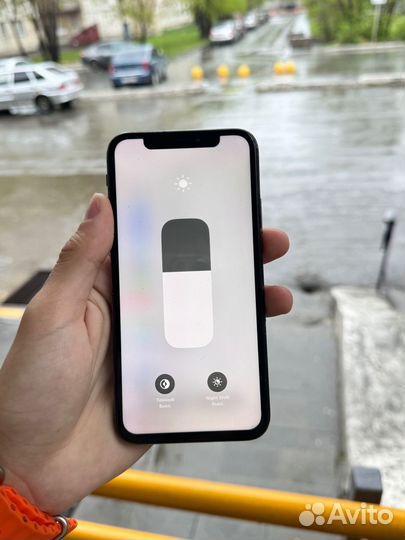 iPhone X, 64 ГБ