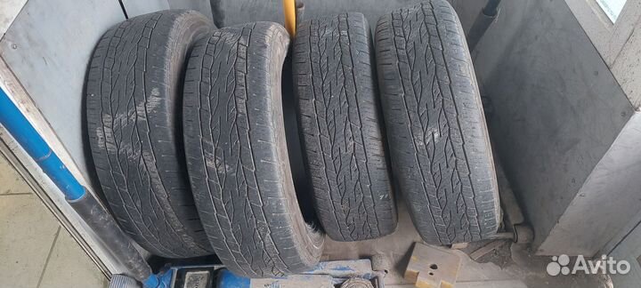 Continental ContiCrossContact LX2 215/60 R17 96H