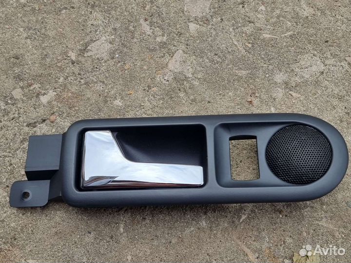 Ручка двери внутренняя задняя левая Пассат Б-5 +