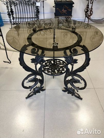 Кованый стол