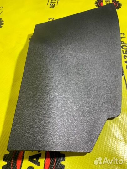 Накладка в салоне левая Kia Sportage QL 2.0 2017