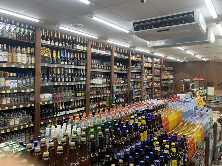 Нежилое помещение с арендатором, 99 м²