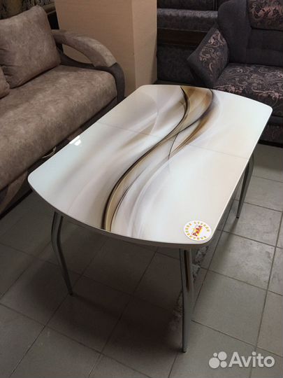 Кухонный стол