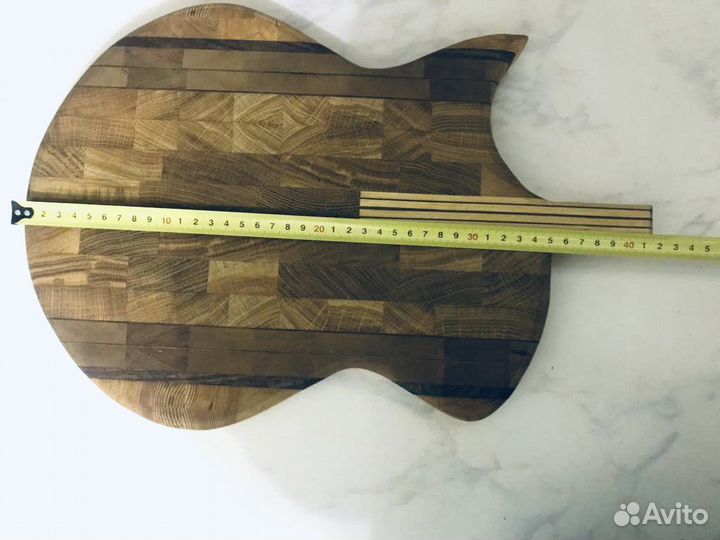 Торцевая разделочная доска «гитара»