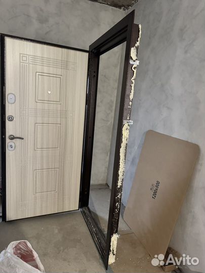 Дверь входная металлическая