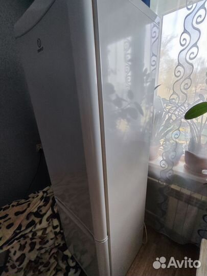 Холодильник indesit no frost