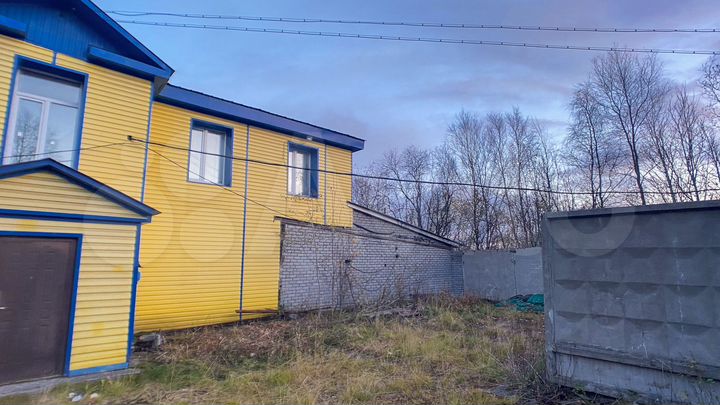 Здание, 635 м²