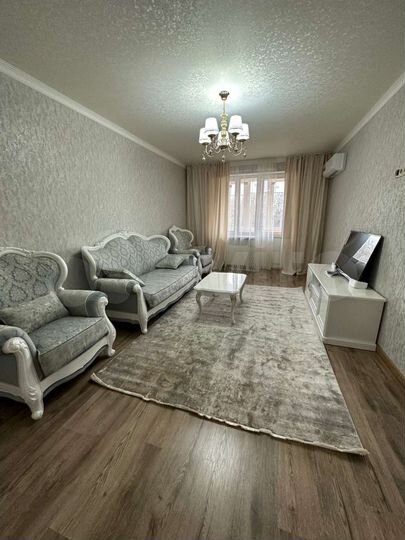 2-к. квартира, 80 м², 5/8 эт.