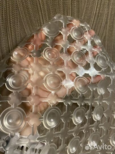 Противоскользящий коврик в ванну