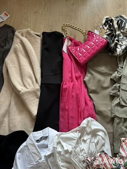 Большой пакет вещей на девушку