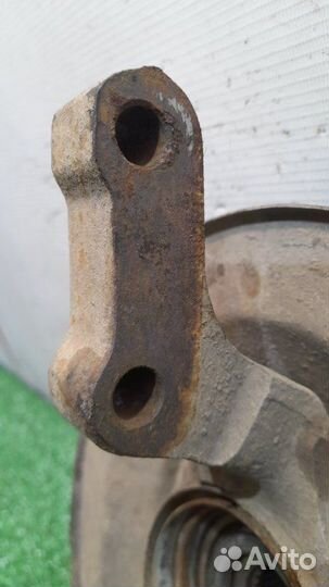 Кулак поворотный передний левый Лада Гранта 1.6