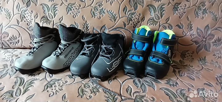 Лыжные ботинки