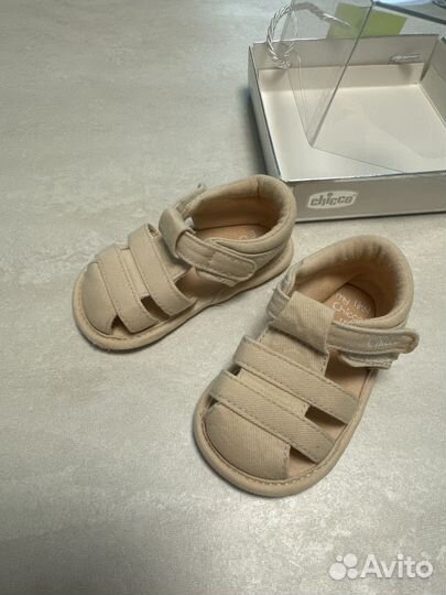 Сандалии chicco