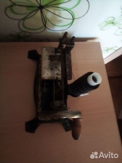 Швейная детская машина раннего СССР