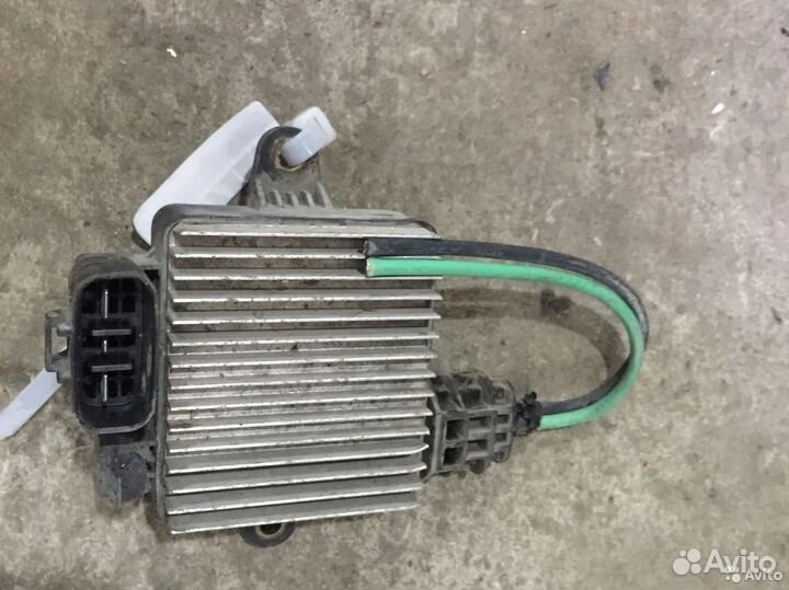 Блок управления вентилятором Hyundai Sonata NF