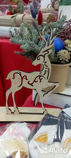 Новогодний олень