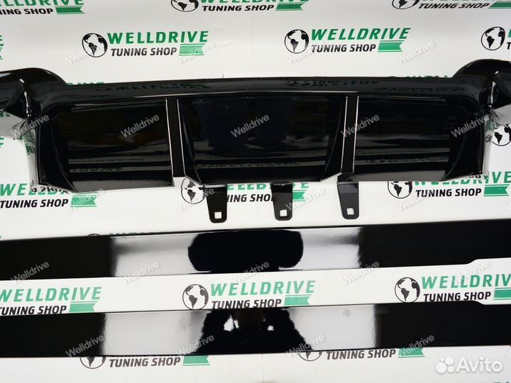 Обвес BMW 5 F10 M-Performance лезвия черный глянец