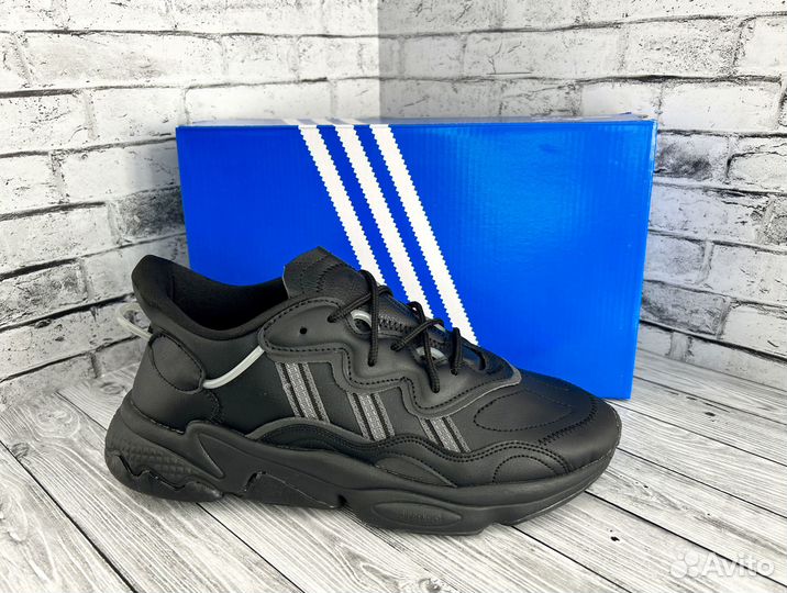 Кроссовки Adidas Ozweego