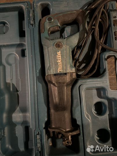Сабельная пила makita jr3070ct