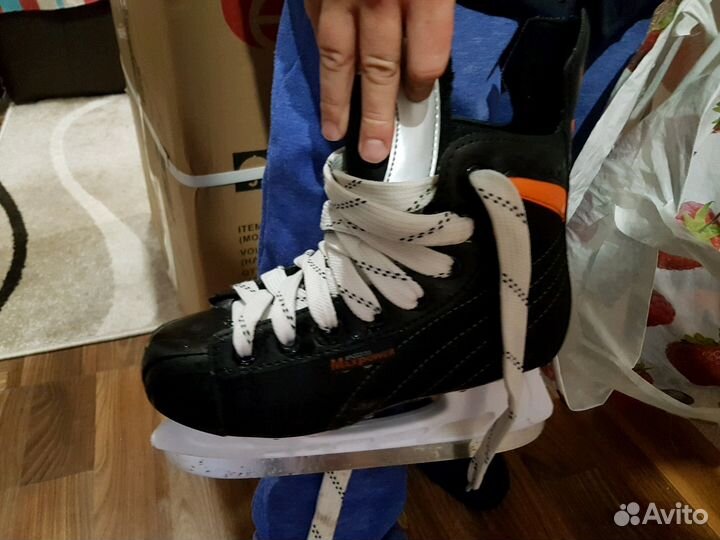 Коньки хоккейные 35 размер