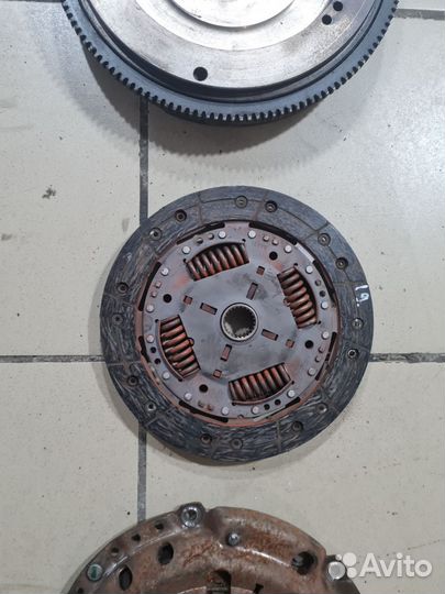 Маховик корзин диск сцепления Ford Mondeo 1.8 TD