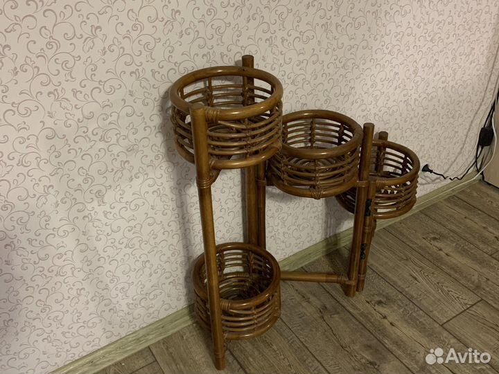 Подставка для цветов напольная