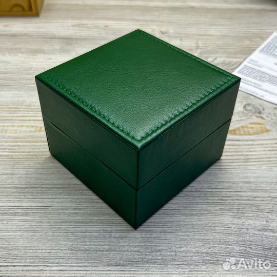 Коробка для часов подарочная