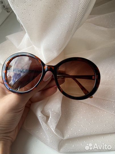 Солнечные очки женские солнцезащитные