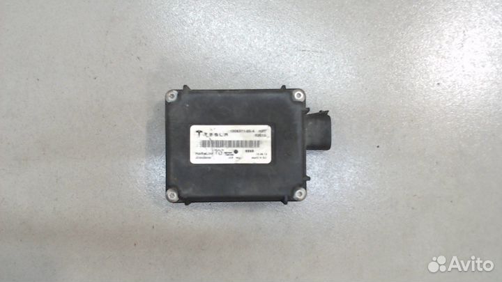 Блок комфорта Tesla Model S, 2013