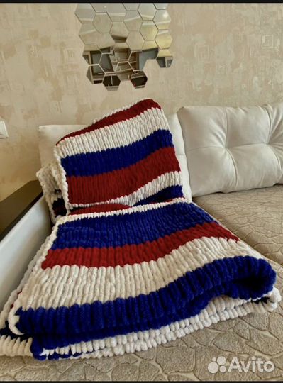 Плед ручной работы из Ализе пуфи размер 200/200