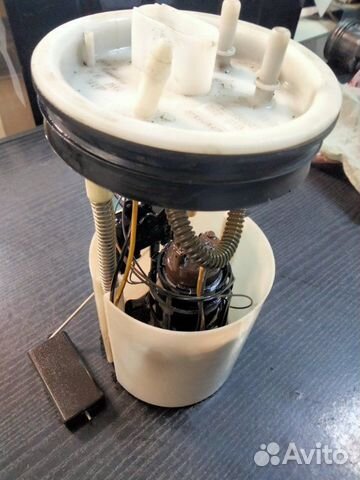 Бензонасос топливный насос в сборе Seat Ibiza 1.2