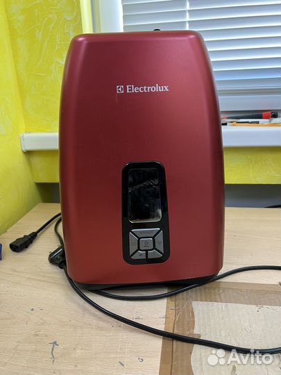 Увлажнитель воздуха electrolux\boneco