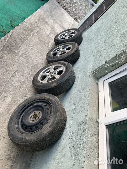 3 литых диска на резине 5х100 r15