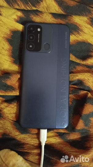 TECNO Spark 8C, 4/64 ГБ