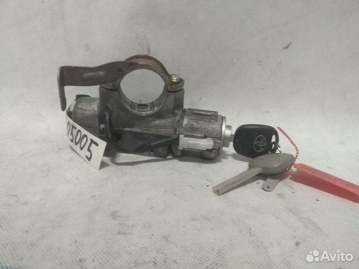 Замок зажигания Toyota Avensis (T250) (2003-2008)